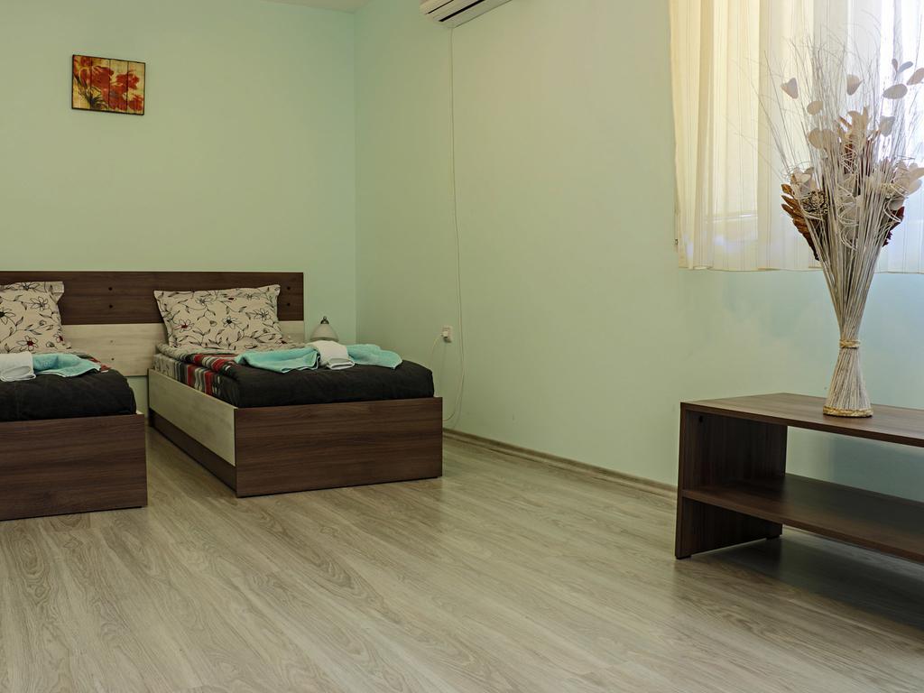 Apartment Апартамент За Гости 